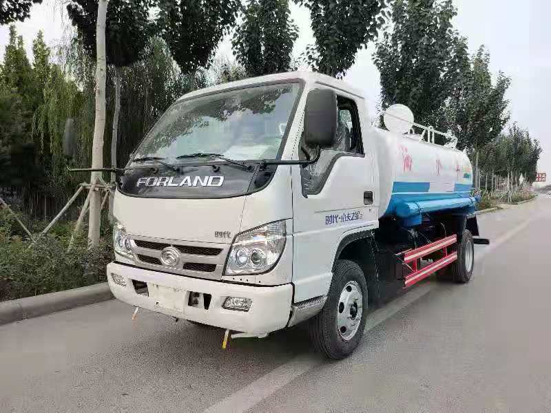 蓝牌洒水车生产厂家多功能洒水车经销点价格